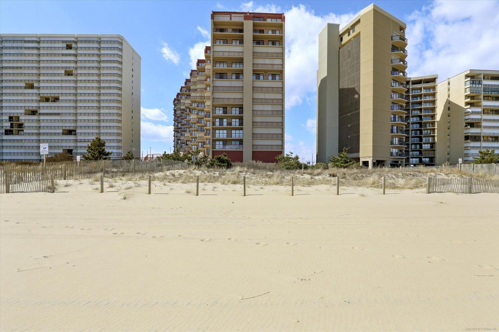 Rainbow Condos آوشين سيتي الغرفة الصورة